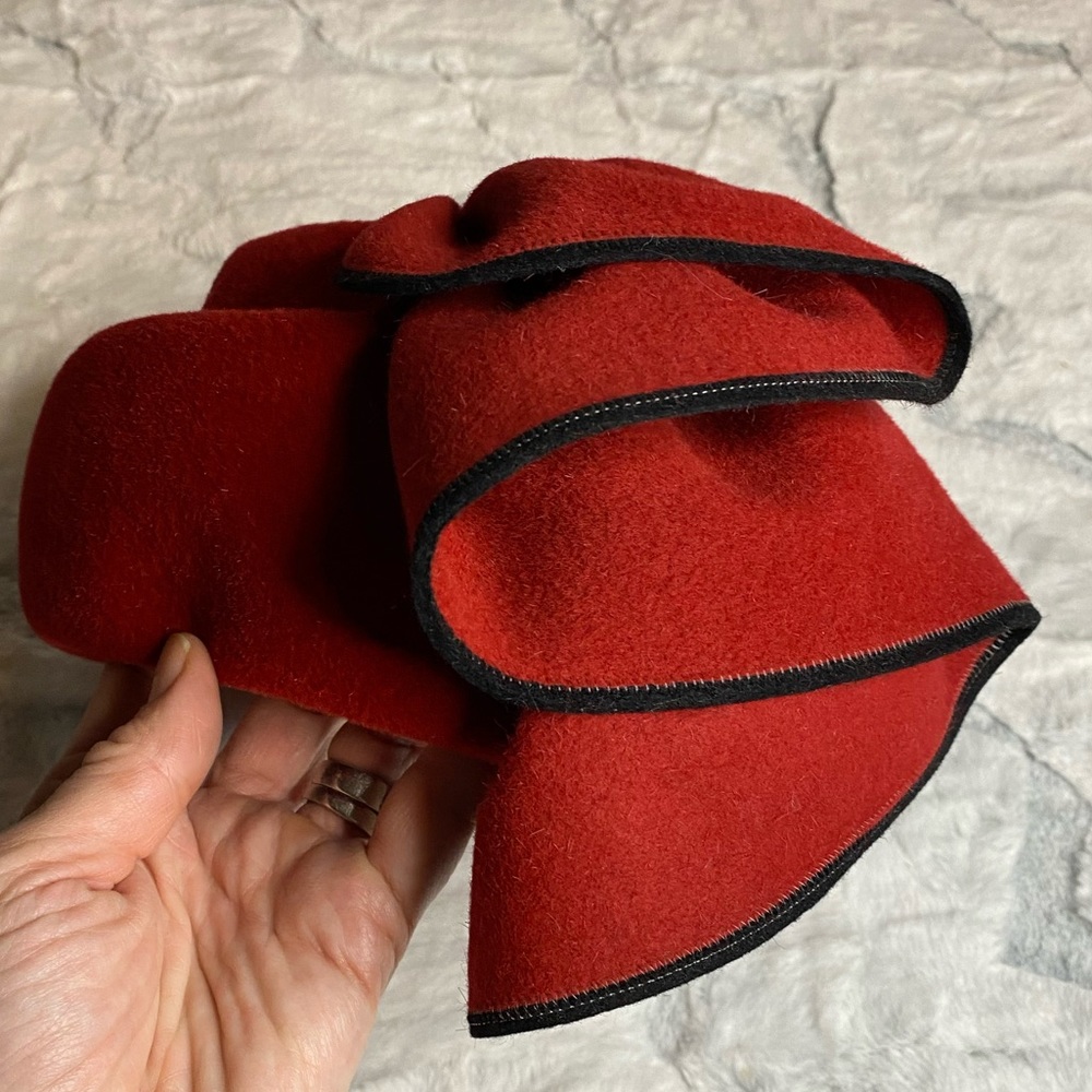 Fleur de Paris New Orleans vintage velour hat